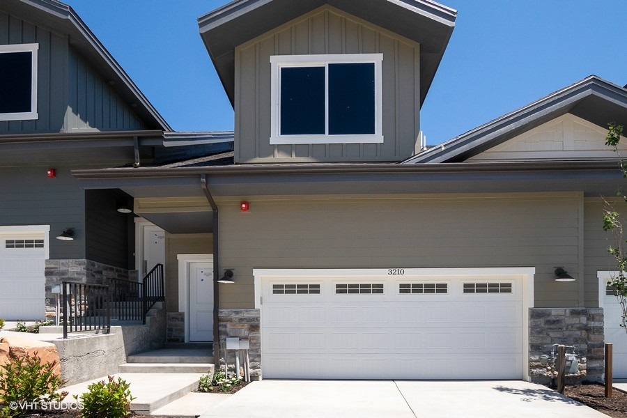 3240 Quarry Springs Dr