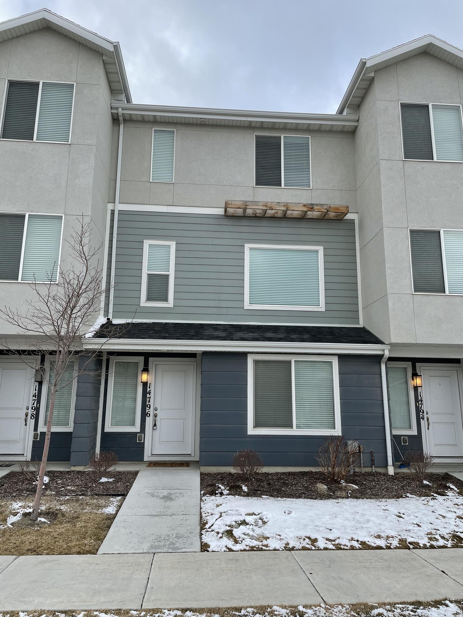 14796 Rising Star Way